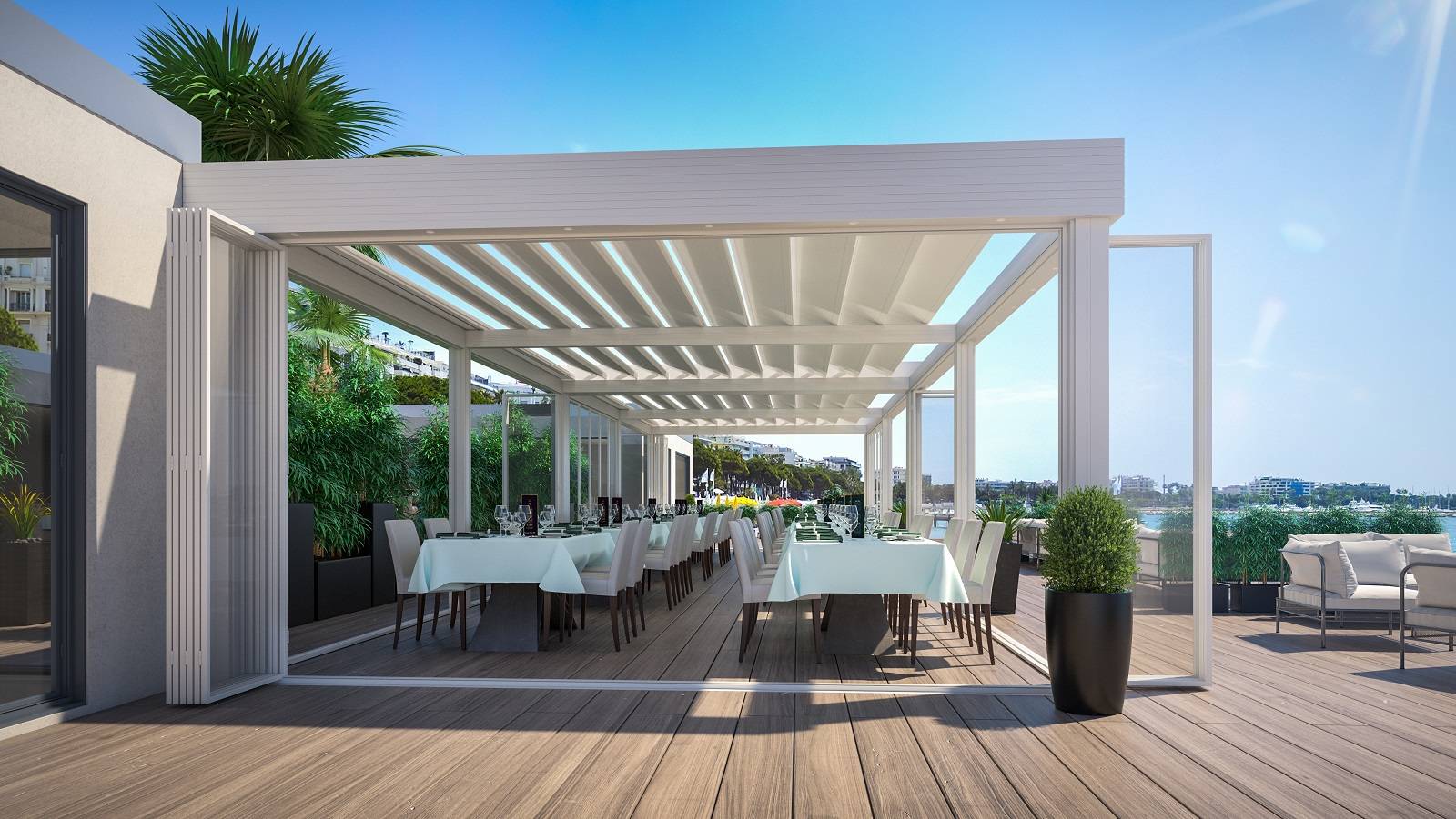 Couverture d'une terrasse de restaurant a Carry-le-Rouet pres de Marseille.