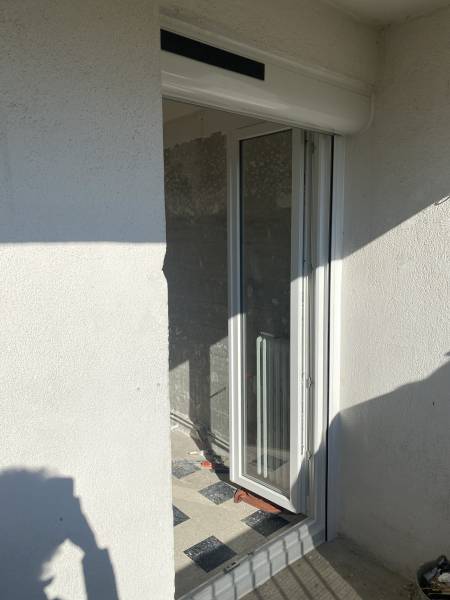 Volets roulants solaire SOPROFEN aux pennes Mirabeau près de Marseille.