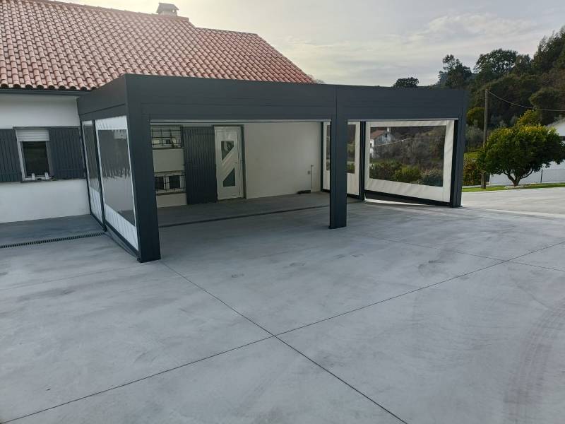installation pergola sur mesure vitrolles toiles tendues cristal