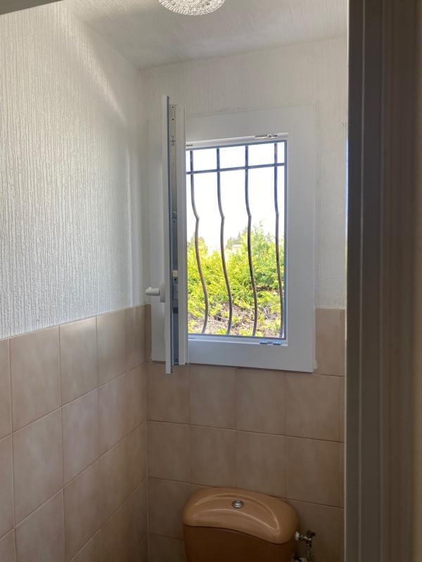 Fenêtre PVC Qfort sur Gignac la Nerthe près de Aix en Provence  